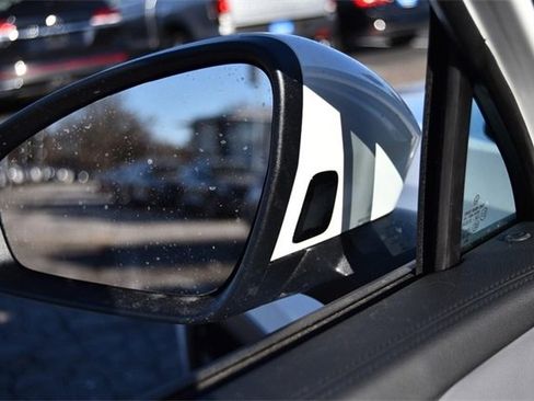 New 2026 Volkswagen Tiguan SE image 10