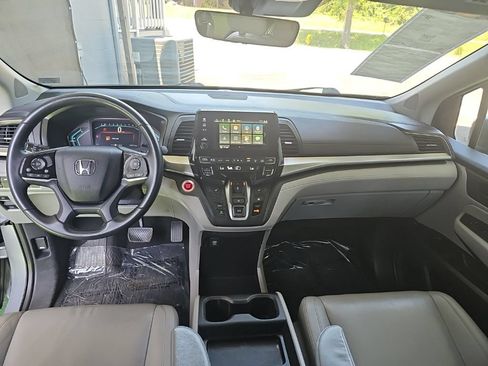 Used 2018 Honda Odyssey EX-L image 24