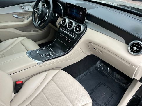 Used 2023 Mercedes-Benz GLC 300 4MATIC Coupe image 18