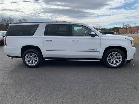 Used 2015 GMC Yukon XL SLE w/ Convenience Package image 3