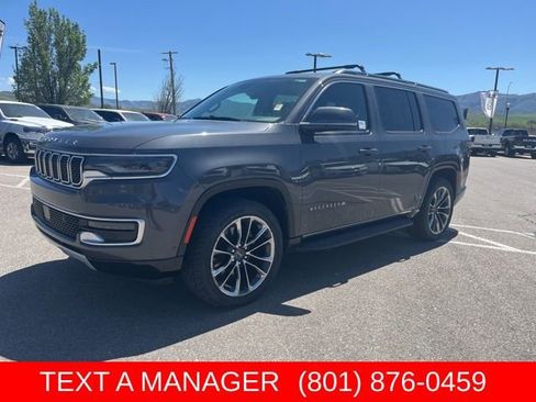 Used 2022 Jeep Wagoneer Series II w/ Premium Group I AWD/4WD image 6