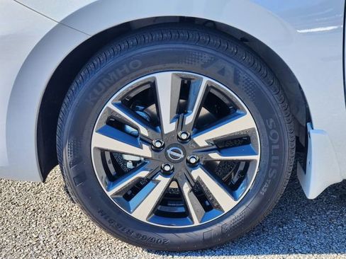 New 2025 Nissan Versa SV w/ Trunk Package image 7