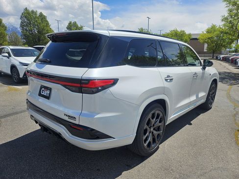 New 2026 Lexus TX 500h AWD image 5