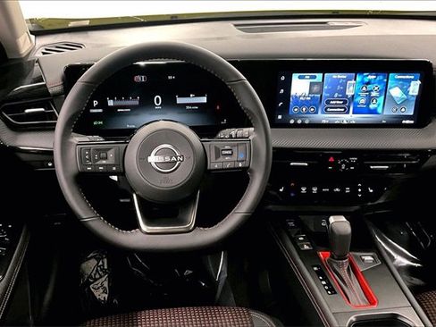 New 2026 Nissan Kicks SR w/ Cold Weather Package image 19