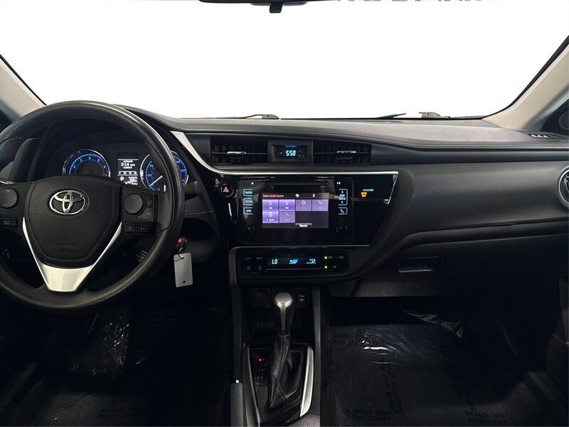 Used 2019 Toyota Corolla LE FWD image 16
