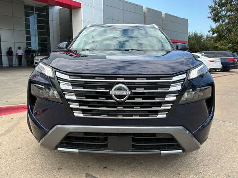Used 2026 Nissan Rogue SL FWD image 3
