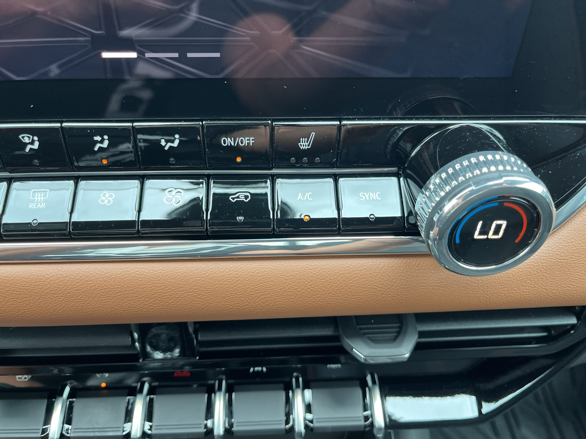 Used 2025 GMC Canyon AT4 AWD/4WD image 25
