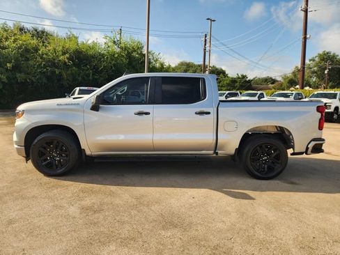 Used 2022 Chevrolet Silverado 1500 Custom RWD image 4