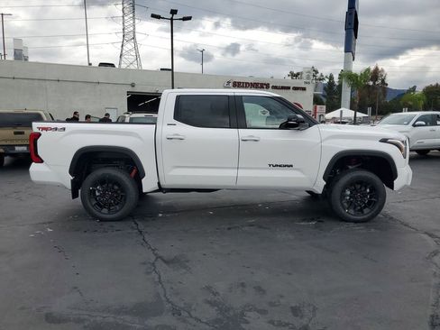 New 2026 Toyota Tundra Limited image 2