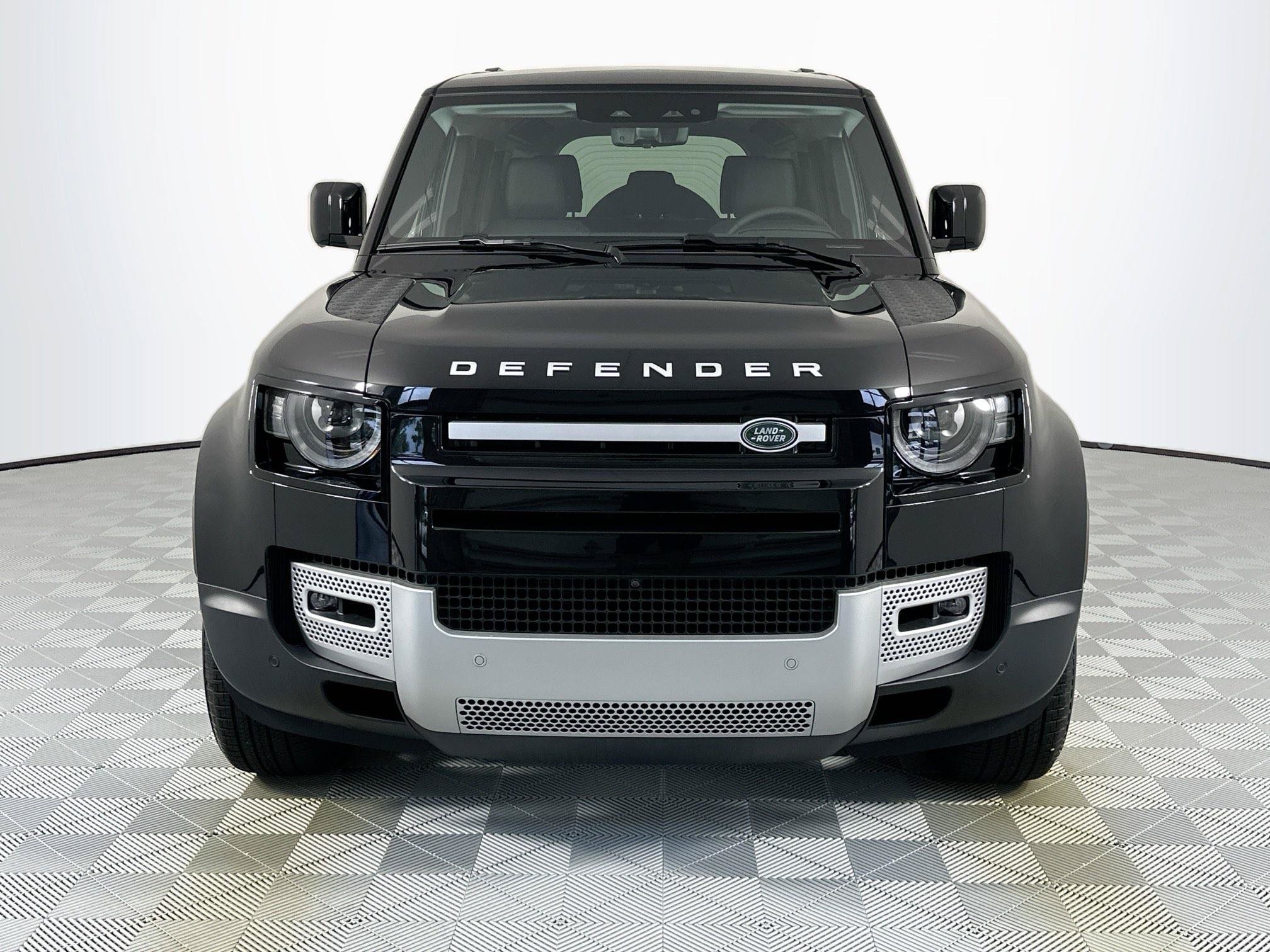 Certified 2025 Land Rover Defender 110 S AWD/4WD image 2
