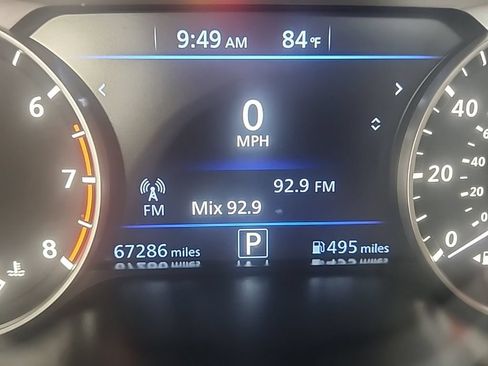 Used 2024 Nissan Altima 2.5 SV FWD image 8
