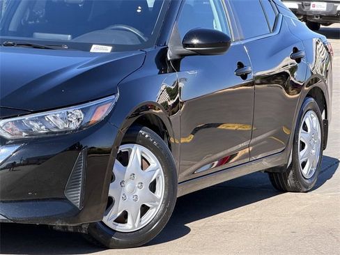 Used 2025 Nissan Sentra S image 3