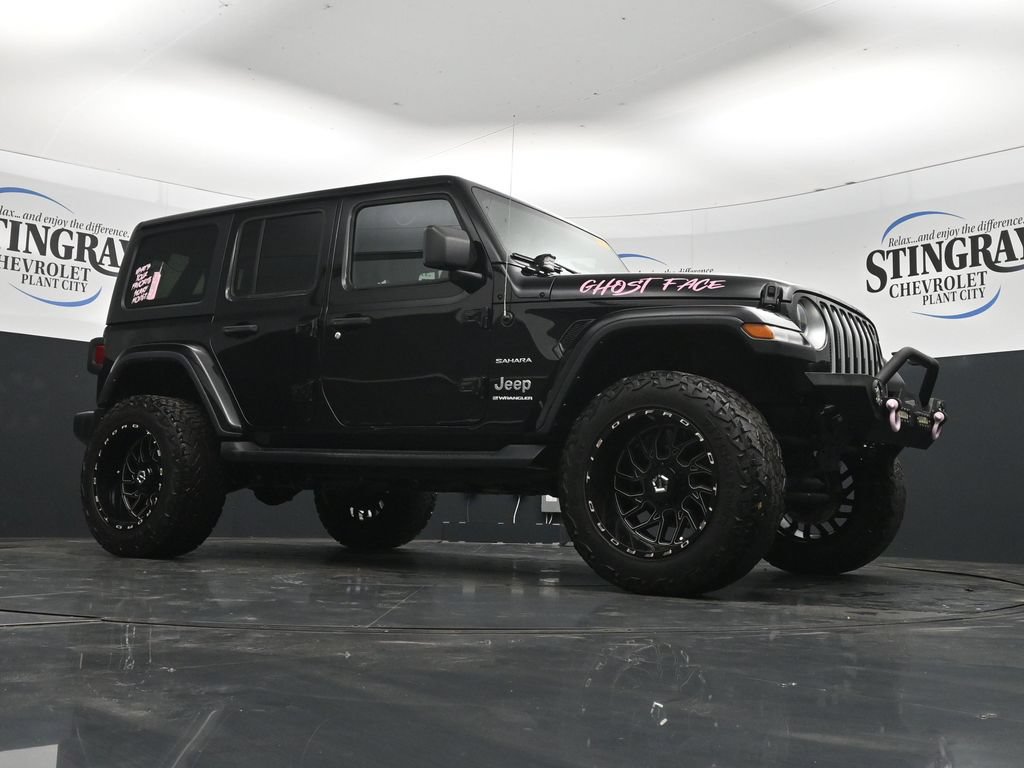 Used 2023 Jeep Wrangler Unlimited Sahara w/ Cold Weather Group AWD/4WD image 26