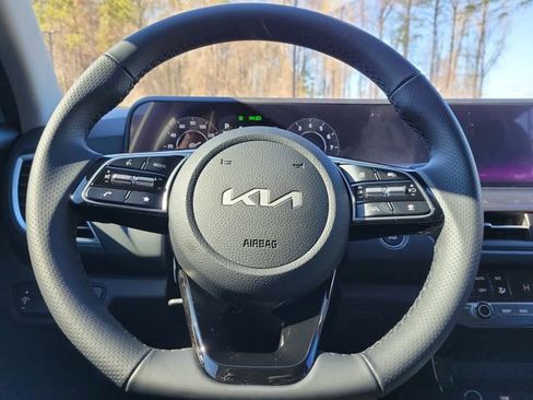 New 2026 Kia Seltos SX w/ SX Sunroof Package image 23