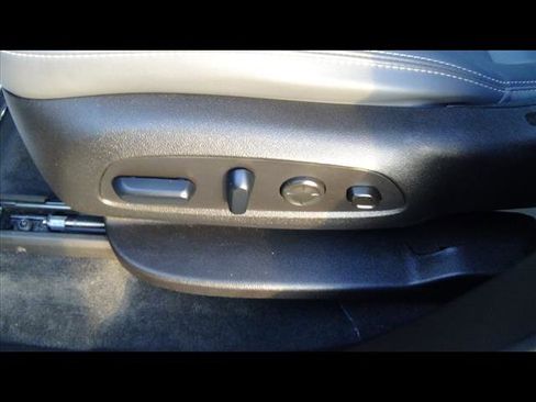 Used 2024 Buick Enclave Premium image 20