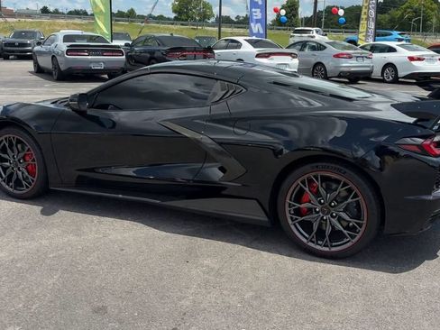 Used 2025 Chevrolet Corvette Stingray Preferred Cpe w/ 2LT RWD image 4