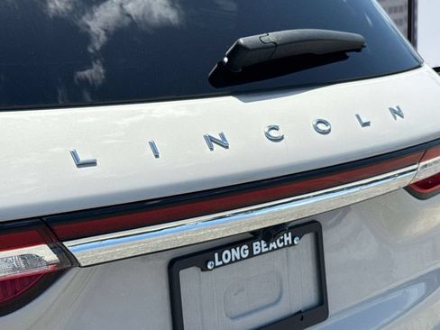 Certified 2022 Lincoln Corsair FWD w/ Equipment Group 101A image 10