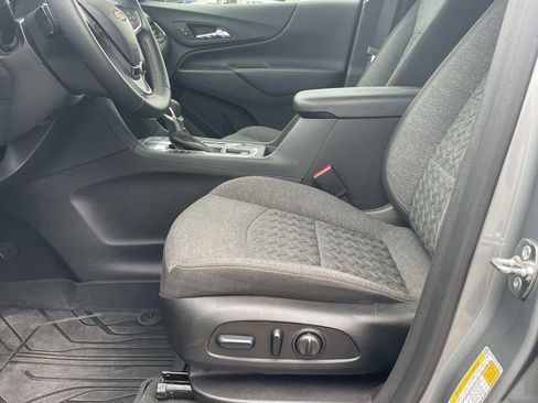 Used 2024 Chevrolet Equinox LT w/ LPO, Floor Liner Package image 18