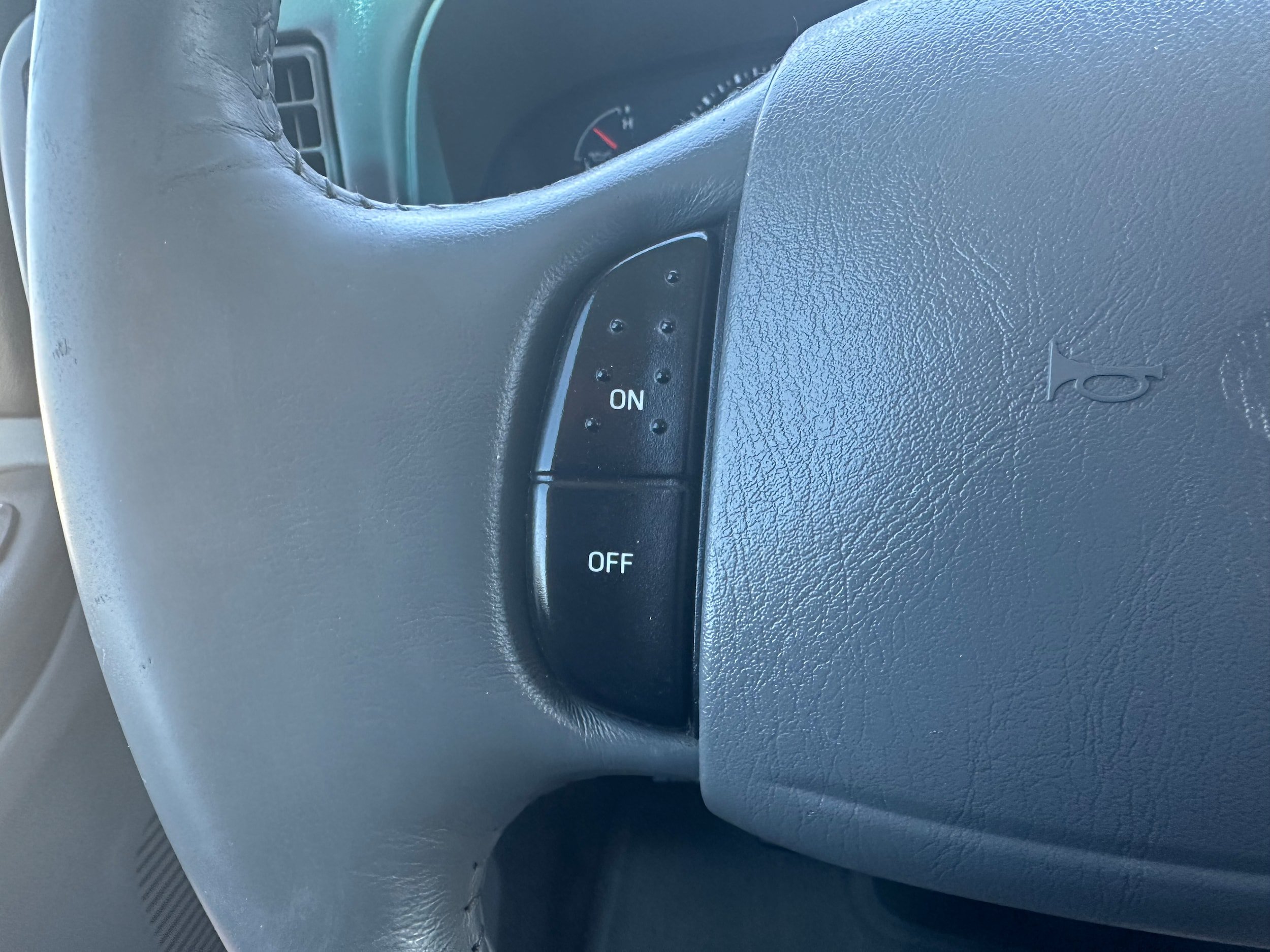 Used 2004 Ford Excursion XLT AWD/4WD image 17