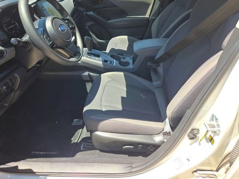 Used 2025 Subaru Crosstrek 2.5i Premium AWD/4WD image 14