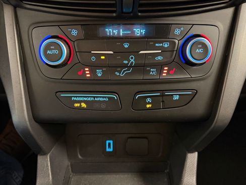 Used 2019 Ford Escape SEL FWD image 25