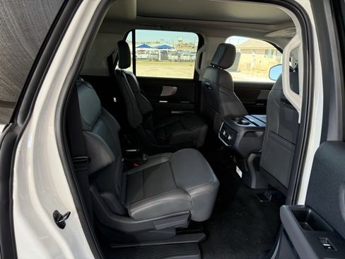 New 2025 Ford Expedition Max Active image 10