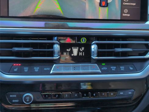 Used 2022 BMW X3 sDrive30i w/ Premium Package image 16