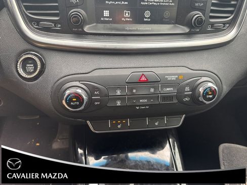 Used 2017 Kia Sorento EX image 13