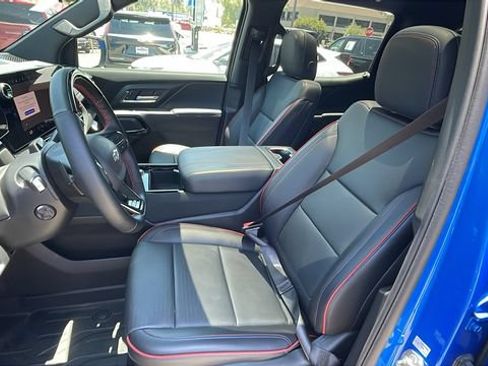 Used 2025 Chevrolet Silverado EV RST AWD/4WD image 11