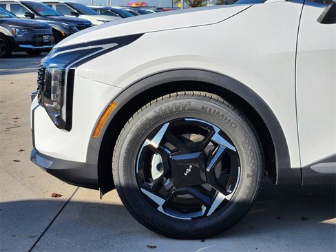 New 2026 Kia Sportage EX image 5