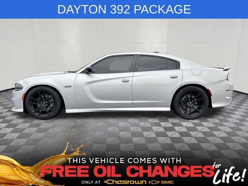Used 2023 Dodge Charger Scat Pack w/ Daytona Edition Group image 2