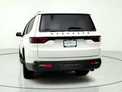 Used 2022 Jeep Wagoneer Series II w/ Convenience Group I RWD image 6
