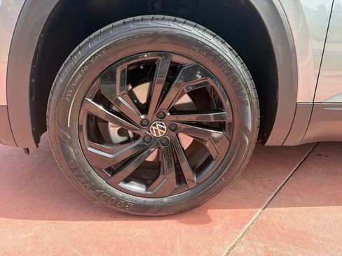 Used 2023 Volkswagen Atlas SE w/ Black Wheel Package AWD/4WD image 42