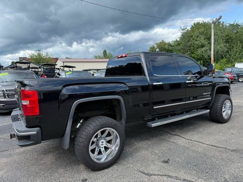 Used 2016 GMC Sierra 2500 SLT w/ Duramax Plus Package AWD/4WD image 11