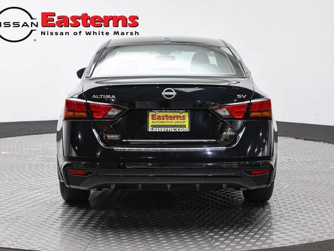 Used 2023 Nissan Altima 2.5 SV AWD/4WD image 6