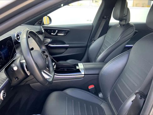 Used 2023 Mercedes-Benz C 300 Sedan image 8