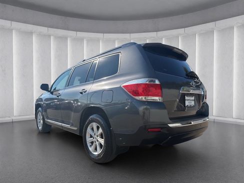 Used 2012 Toyota Highlander SE w/ Protection Pkg AWD/4WD image 3