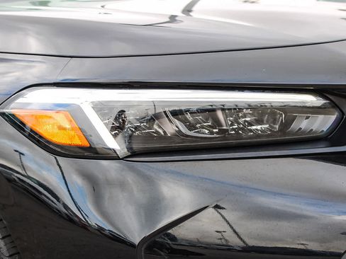 Certified 2025 Honda Civic Sport image 4