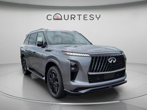 Certified 2026 INFINITI QX80 4WD w/ Sport Exterior Package image 4