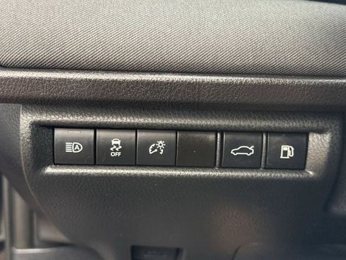 Used 2025 Toyota Camry LE image 25