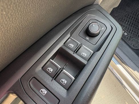Used 2019 Volkswagen Atlas SE FWD image 11