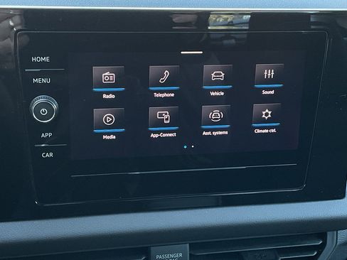 Used 2025 Volkswagen Jetta S image 30