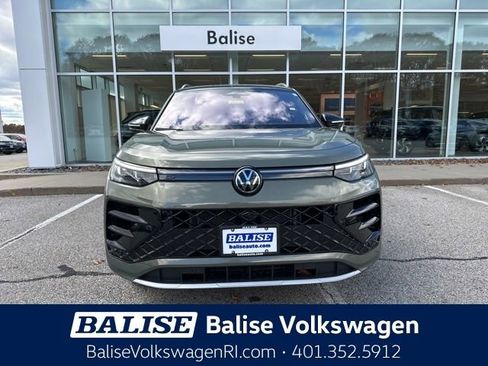 New 2026 Volkswagen Tiguan SEL R-Line image 2