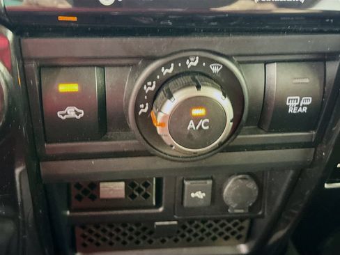 Used 2020 Toyota 4Runner TRD Off-Road AWD/4WD image 15