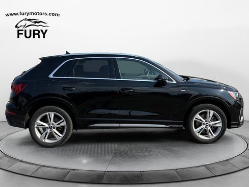 Used 2021 Audi Q3 2.0T Premium w/ Convenience Package AWD/4WD image 3