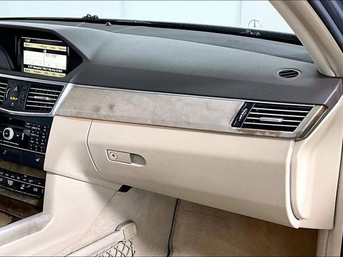 Used 2011 Mercedes-Benz E 350 4MATIC Wagon image 15