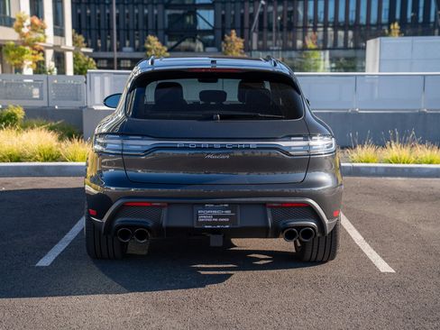 Certified 2026 Porsche Macan AWD/4WD image 7