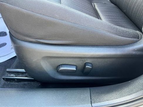 Used 2025 Nissan Altima 2.5 SV FWD image 19