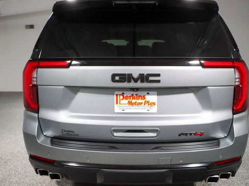 Used 2025 GMC Yukon AT4 w/ LPO, Floor Liner Package AWD/4WD image 8