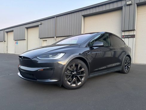 Used 2024 Tesla Model X AWD/4WD image 5